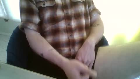 Snapshot of 9inchmenace chatting on May 13, 12:35 pm 9inchmenace online show from May 13, 12:35 pm