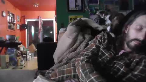 Snapshot of 9inpipe chatting on December 22, 9:44 am 9inpipe online show from December 22, 9:44 am