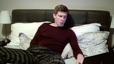 Snapshot of 9thick88 chatting on December 16, 10:34 pm 9thick88 online show from December 16, 10:34 pm