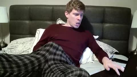 Snapshot of 9thick88 chatting on December 19, 4:02 pm 9thick88 online show from December 19, 4:02 pm