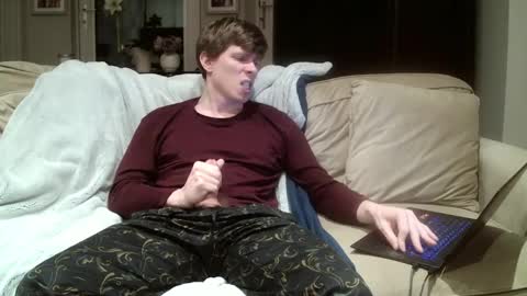 Snapshot of 9thick88 chatting on February 7, 9:58 pm 9thick88 online show from February 7, 9:58 pm