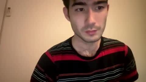 Snapshot of 9thislandd chatting on December 17, 4:45 am 9thislandd online show from December 17, 4:45 am