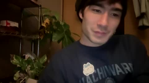 Snapshot of 9thislandd chatting on February 24, 4:04 pm 9thislandd online show from February 24, 4:04 pm