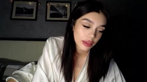 Snapshot of 9west chatting on November 22, 2:38 pm KARINA online show from November 22, 2:38 pm