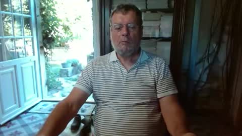 _123_voyeur_ online show from September 18, 1:46 pm