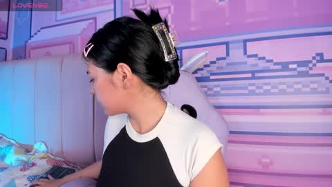 Alice  online show from March 2, 8:37 pm