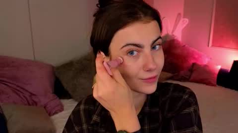 Willow online show from October 27, 9:30 pm