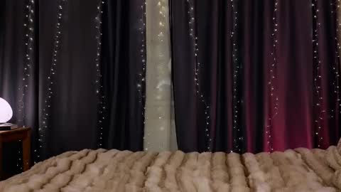 Snapshot of _a_n_n_y_ chatting on February 3, 2:53 am Willow online show from February 3, 2:53 am