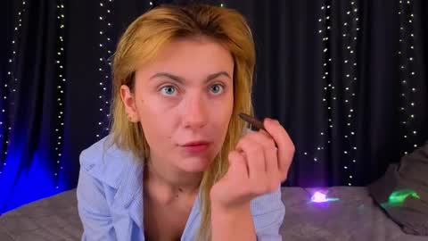 Willow online show from March 30, 9:38 pm