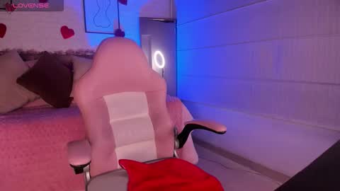 Aby online show from March 4, 1:17 pm