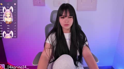 Snapshot of _abby_westt chatting on December 19, 3:18 am Sophia  online show from December 19, 3:18 am