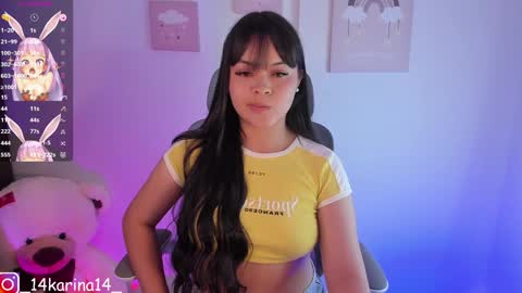 Snapshot of _abby_westt chatting on January 25, 3:51 am Sophia  online show from January 25, 3:51 am