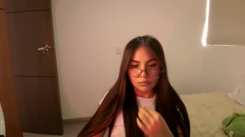 abby 3 online show from March 25, 6:58 pm