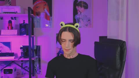 adrian online show from October 12, 5:17 am