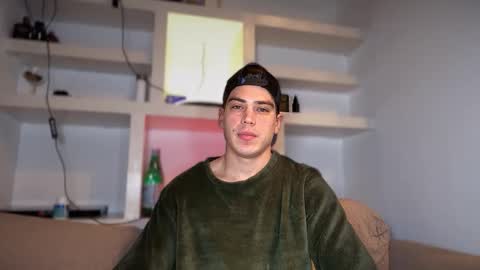 _aesthetic online show from February 7, 6:11 pm