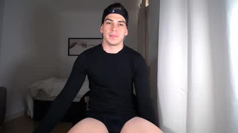 _aesthetic online show from March 31, 5:13 pm