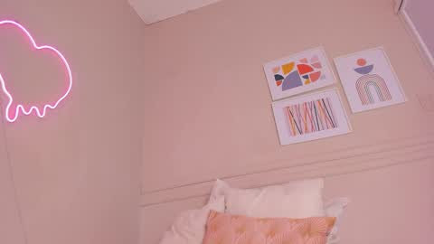Snapshot of _aleja_x chatting on September 10, 11:32 am _aleja_x online show from September 10, 11:32 am