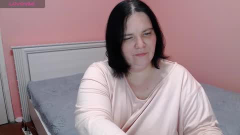 _alexandra_ray_ online show from October 4, 6:06 pm