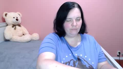 _alexandra_ray_ online show from October 17, 11:46 am