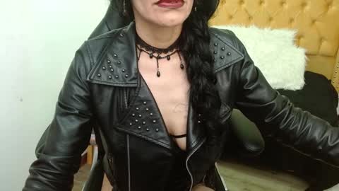 Alexandra online show from December 31, 3:45 am