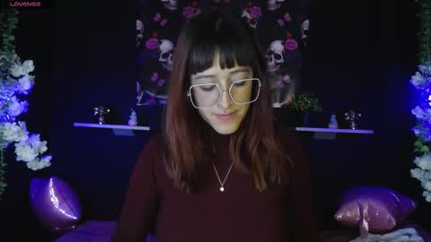 Snapshot of _alhanna chatting on November 25, 8:53 pm Alhanna online show from November 25, 8:53 pm