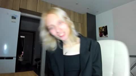 Gaylord online show from December 1, 6:35 pm