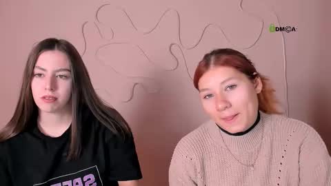 Snapshot of _alice_smith__ chatting on October 17, 8:17 am _alice_smith__ online show from October 17, 8:17 am