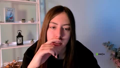 Snapshot of _alice_smith__ chatting on October 19, 8:59 am _alice_smith__ online show from October 19, 8:59 am