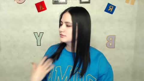 Alice online show from February 17, 4:26 pm