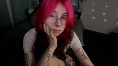 Snapshot of _alicenyx chatting on August 2, 8:40 pm Alice online show from August 2, 8:40 pm