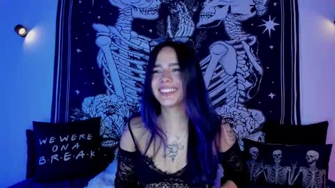 Snapshot of _alicesasha_ chatting on March 27, 8:26 am _alicesasha_ online show from March 27, 8:26 am