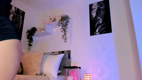 Snapshot of _alissonrose chatting on October 29, 10:33 pm Karo online show from October 29, 10:33 pm