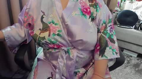 Snapshot of _alyssia_ chatting on January 18, 9:24 am lisa online show from January 18, 9:24 am