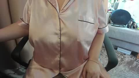 Snapshot of _alyssia_ chatting on January 19, 9:35 am lisa online show from January 19, 9:35 am