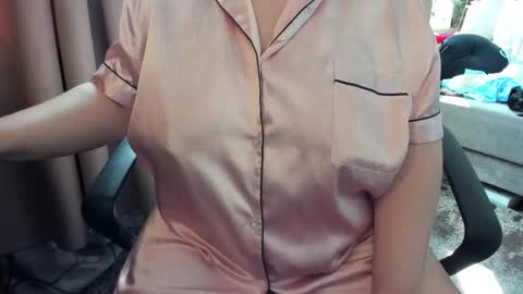 Snapshot of _alyssia_ chatting on March 21, 10:20 am lisa online show from March 21, 10:20 am