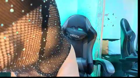 Snapshot of _anais_lanz chatting on June 25, 3:39 am Anais online show from June 25, 3:39 am