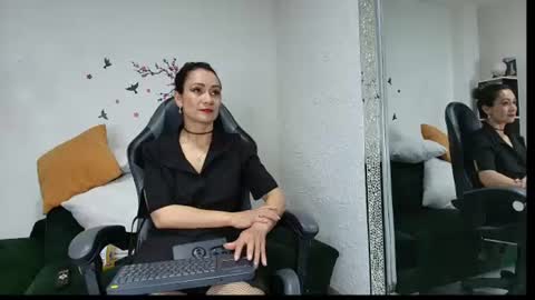 Snapshot of _anais_lanz chatting on June 27, 7:30 pm Anais online show from June 27, 7:30 pm