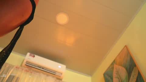 Angie -  online show from April 19, 9:08 am