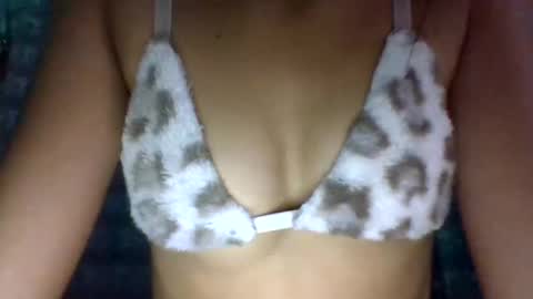 Snapshot of _angelics69_ chatting on September 16, 4:41 pm angel online show from September 16, 4:41 pm