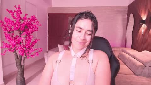 Ana online show from March 30, 8:10 pm