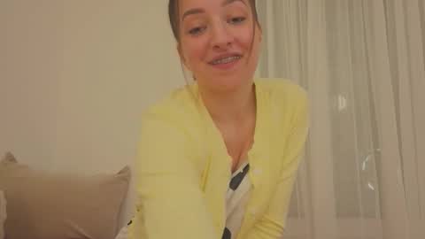 Anna online show from October 23, 7:01 pm