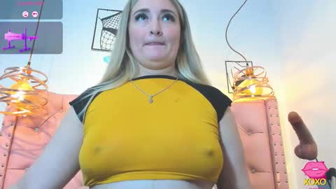 _antonella_11 online show from January 13, 9:53 pm