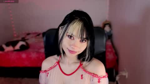 Aria online show from November 28, 12:35 am