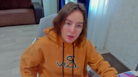 Snapshot of _arina_cox__ chatting on September 17, 11:01 am Arina online show from September 17, 11:01 am