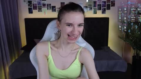 _ash_leyy_ online show from October 13, 1:27 am