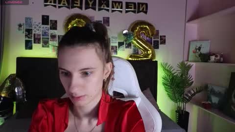 _ash_leyy_ online show from December 22, 1:24 am