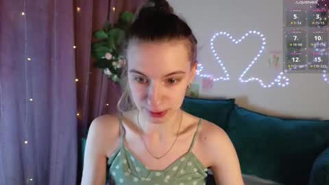 _ash_leyy_ online show from February 27, 1:27 am