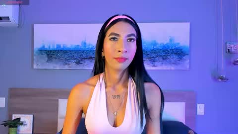 Ashly online show from February 10, 7:29 pm