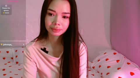 Snapshot of _asian_princess11_ chatting on May 17, 9:11 pm _asian_princess11_ online show from May 17, 9:11 pm