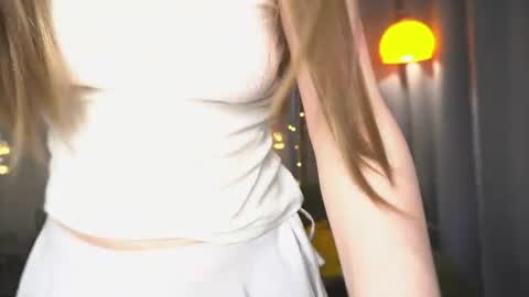 Snapshot of _aurora_lane chatting on July 12, 12:29 pm _aurora_lane online show from July 12, 12:29 pm
